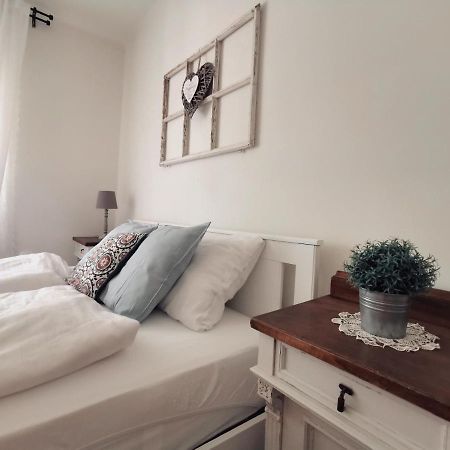 Family Garden Apartmanhaz Σίοφοκ Εξωτερικό φωτογραφία