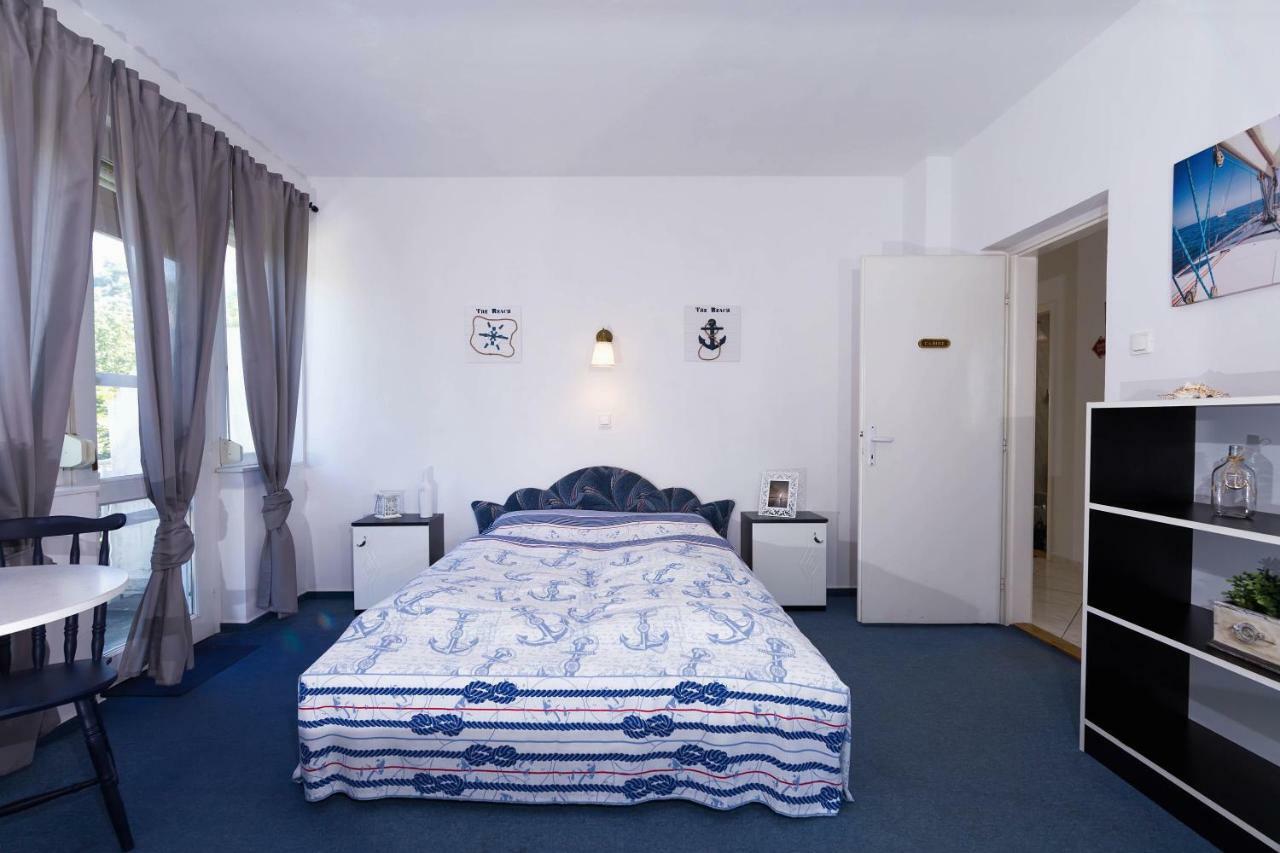 Family Garden Apartmanhaz Σίοφοκ Εξωτερικό φωτογραφία