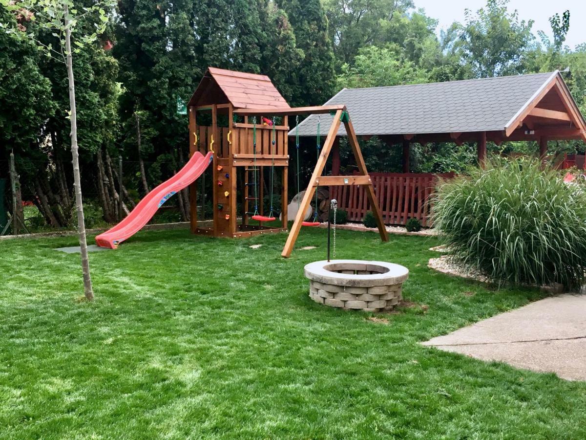 Family Garden Apartmanhaz Σίοφοκ Εξωτερικό φωτογραφία